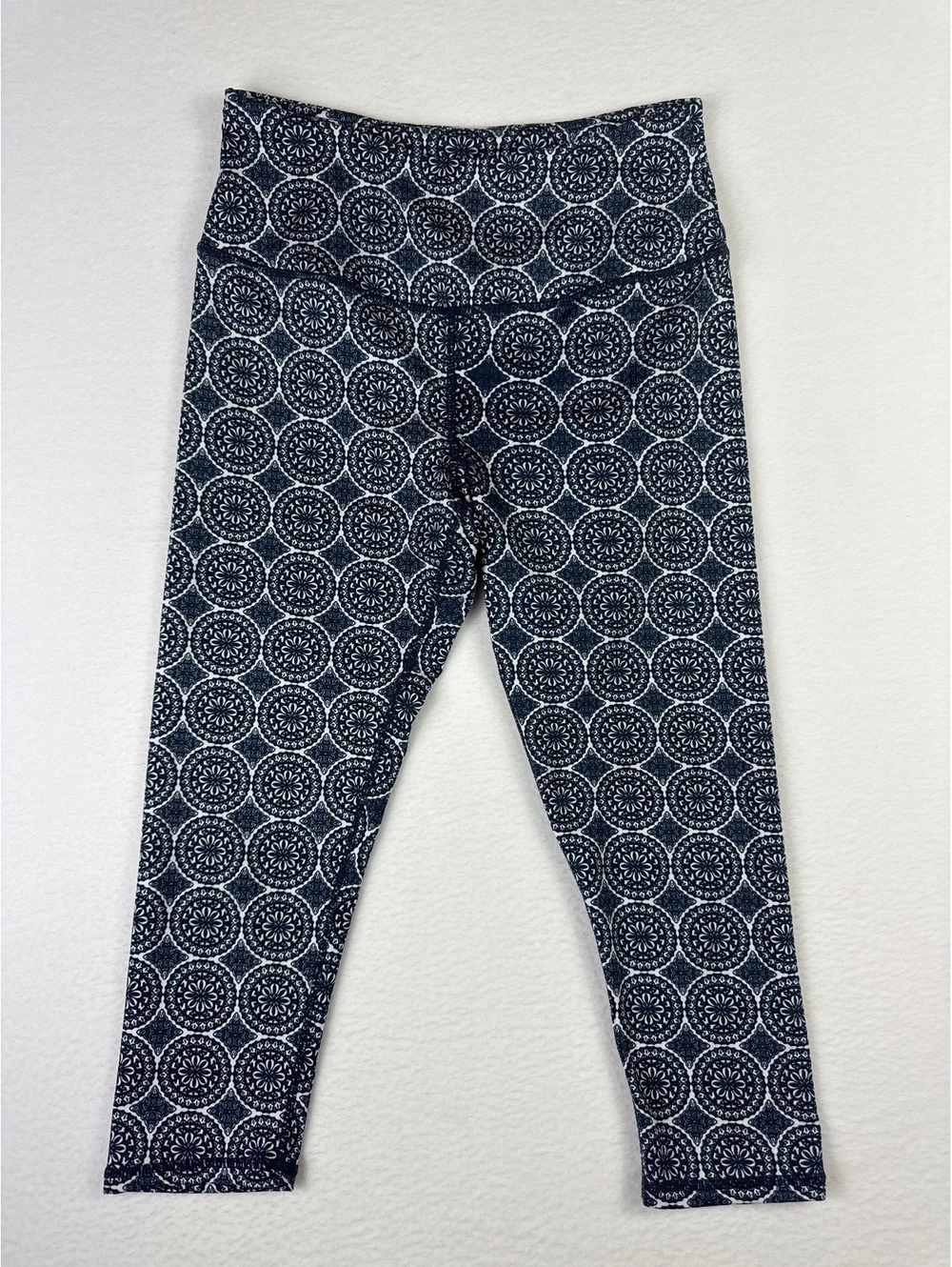 Women's Patterned Blue and White Leggings Crop Pants